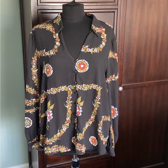 Modcloth 1970s Inspired Blouse in Black Floral Vines Button Front EUC - Picture 1 of 10